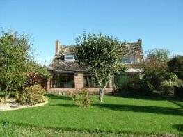 Chippins, The Street, Royston SG8 9SJ