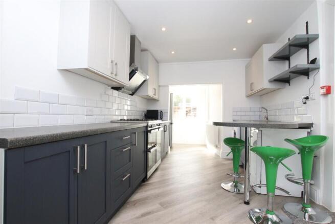 Kitchen Dining Room.JPG