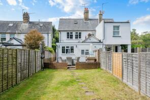 2, Broomfield Cottages, Brighton Road, Tadworth KT20 6BW