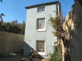 98, Albert Street, Ventnor PO38 1EU