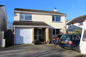 Trenton, Trevenson Road, Trencreek, Newquay TR8 4NU