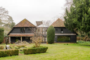 Swyllmers Barn, Lee Clump Road, The Lee HP16 9NA