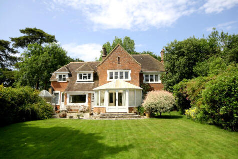 Manor Road, Milford on Sea