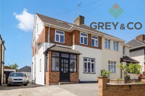 Bovingdon Avenue Wembley Middlesex HA9 6DH