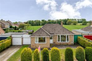 11, Moor Side, Boston Spa, Wetherby LS23 6PD
