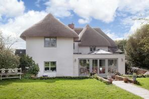 Gladstone Cottage, Bottlesford Crossroads Northeast To Wooborough Broken Cross, Pewsey SN9 6LS