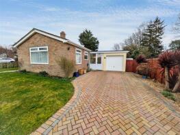 9, Wandleys Close, Eastergate PO20 3SH