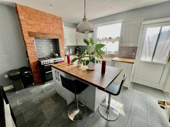 Kitchen/Dining Room