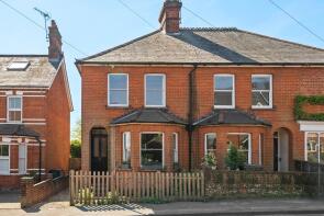 53, Upper Hale Road, Farnham GU9 0NX