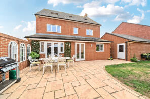6, Pearce Drive, Faringdon SN7 7ND
