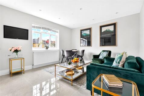 Edward Avenue, Chingford, London, E4