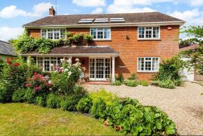 Manor Lodge, Petersfield Road, Alresford SO24 0LW