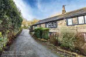 4, Throstle Nest, Manchester Road, Marsden, Huddersfield HD7 6DU