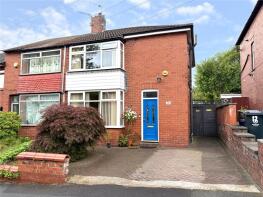 14, Kestrel Avenue, Oldham OL4 5HQ