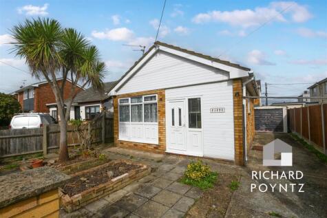 No chain - Waarem Avenue, Canvey Island