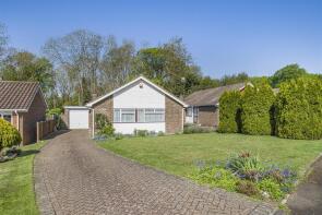 42, Sallows Shaw, Cobham, Gravesend DA13 9BS