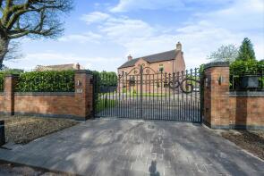 Oak Cottage, Stable Lane, Wolverhampton WV10 7DN