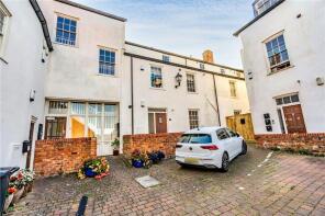 2, Coach House Court, Caistor, Market Rasen LN7 6BX