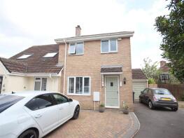 4, Hancock Close, Chippenham SN15 3UZ