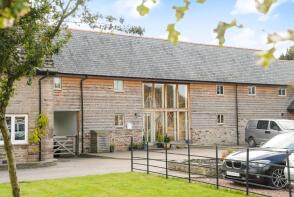 The Threshing Barn, Winforton Courtyard, Winforton HR3 6EA