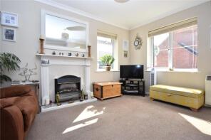 8, St Georges Close, Marlborough SN8 1TG