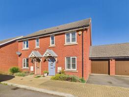 15, Roselle Drive, Brockworth, Gloucester GL3 4GG