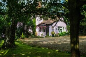 Little Acton Cottage, A449 Sytchampton To Mitre Oak, Crossway Green, Stourport-on-severn DY13 9TD