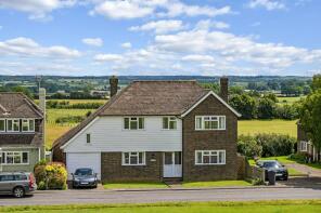 Bumbles, The Green, Boughton Lees, Boughton Aluph TN25 4HX
