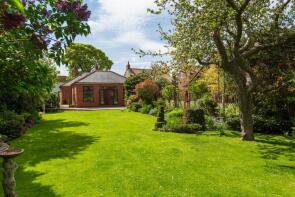 East End Bungalow, Main Street, Goole DN14 7HB