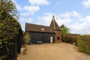 Stairs Oast, High Street, Hartfield TN7 4AB