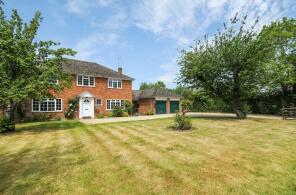 Oakridge, New Street, Reading RG7 2EJ