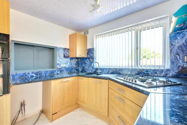 Kitchen_1.jpeg