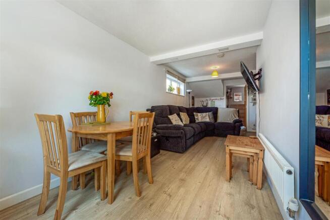 Sitting/Dining Area