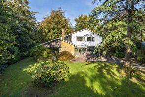 Beechwood House, Fryern Road, Pulborough RH20 4NE
