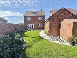 27, Oakland Road, Botley SO32 2SX