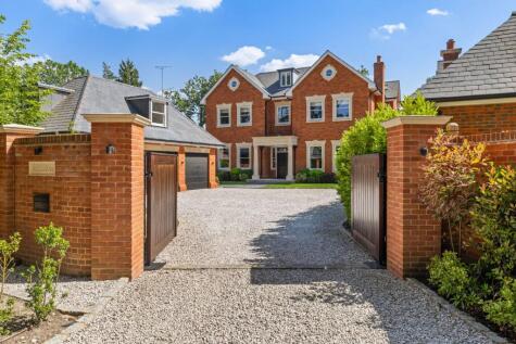 The Devils Highway, Crowthorne, RG45
