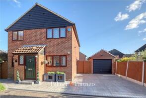 43, Lyndhurst Drive, Bicknacre, Chelmsford CM3 4XL