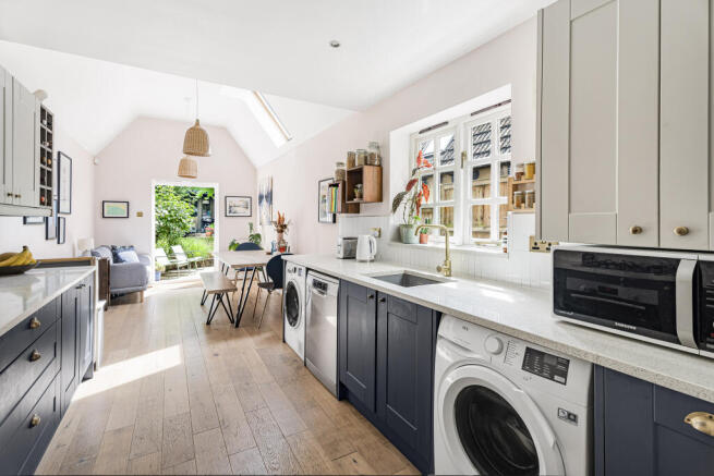 Kitchen/Dining Room