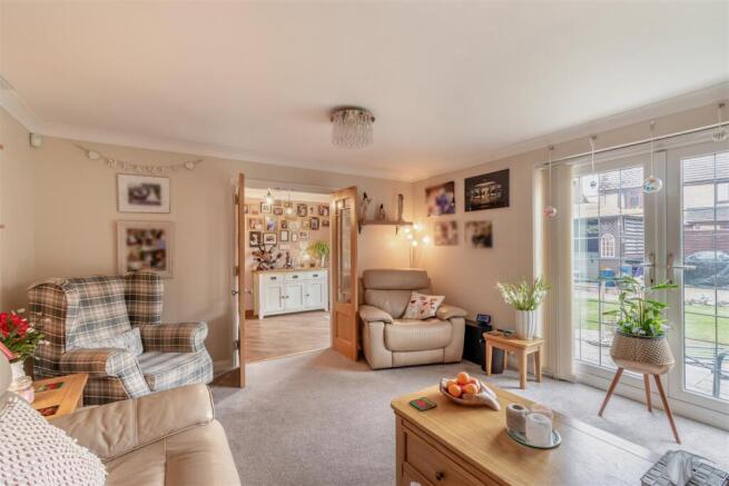 8657719-interior19.jpg