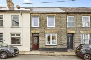 Wellfield, Lloyd Terrace, Newcastle Emlyn SA38 9NS