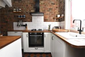 36, Harold View, Hyde Park, Leeds LS6 1PP