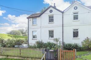 2, Railway Cottages, Vowels Lane, East Grinstead RH19 4LD