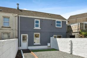 Lyncot, Dolau Road, Llanelli SA15 2HL