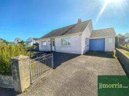 Bryncerdd, C3037 Junction U3271 To Hermon Village, Hermon, Glogue SA36 0DX