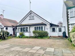 18, Scarborough Drive, Leigh-on-sea SS9 3EE