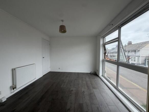 3  Medium  T202608191358.jpg