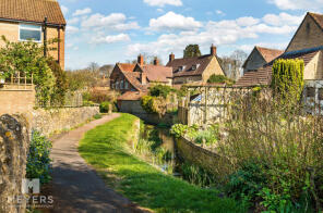 1, Pud Brook, Sherborne DT9 5RF