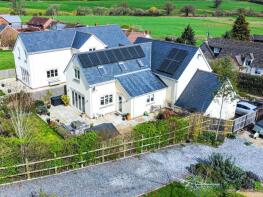 Dragonfield Place, Mill Lane, Thurloxton, Taunton TA2 8RG