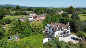 Poplars Cottage, A40 From Lobstock House To Solomons Tump Junction, Gloucester GL19 3EF