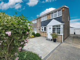 23, Halt Drive, Linford SS17 0RA